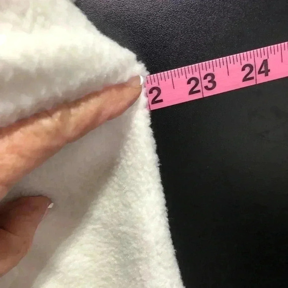 NWOT Altar'd State Shacket/button down, chest & hip pockets,soft blanket fleece - Picture 9 of 10